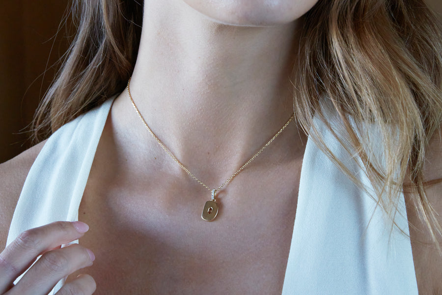 Bubble Letter Initial Necklace - Gold – Adorabelles